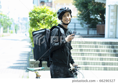 Deliveryman delivery Deliveryman delivery 66290327