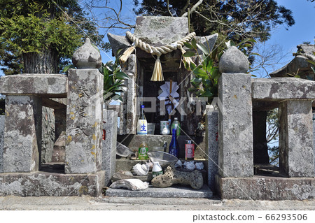 Kuratake Shrine 66293506