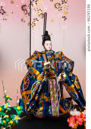 Hina dolls standing chicks 66295186