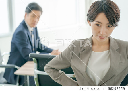 厭倦了男老闆的女商人 66298359