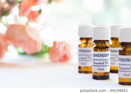 Aromatherapy essential oil 66298662