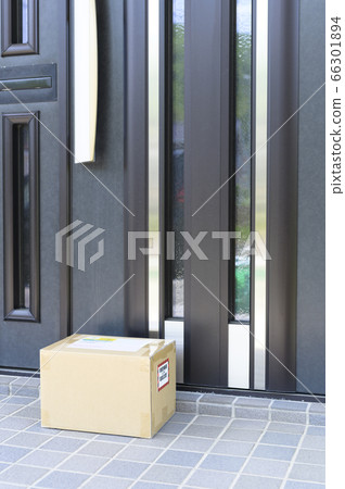 Products that arrive at the entrance (delivery) 66301894