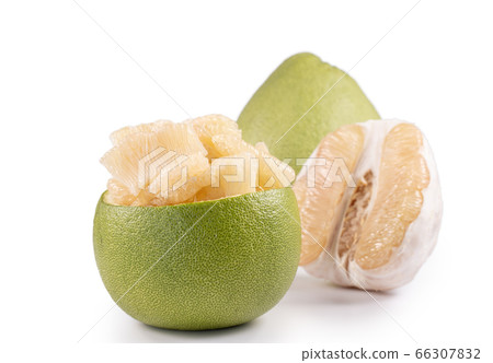 Pomelo mid-autumn festival white background go back pomelo isolated clipping path 切り抜き 66307832