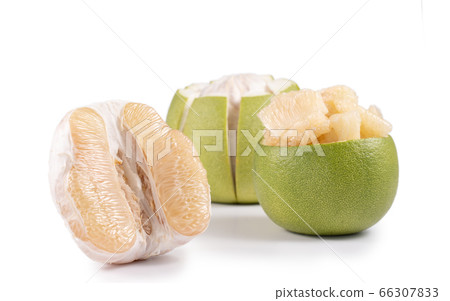 Pomelo mid-autumn festival white background go back pomelo isolated clipping path 切り抜き 66307833