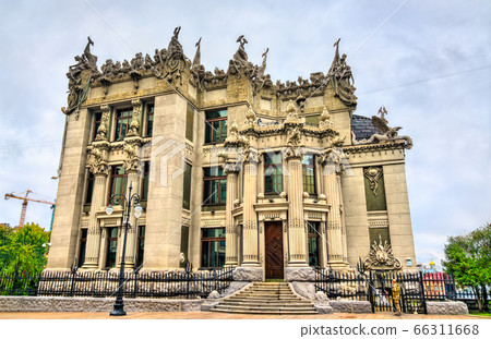 House with Chimaeras in Kiev, Ukraine House with Chimaeras in Kiev, Ukraine 66311668