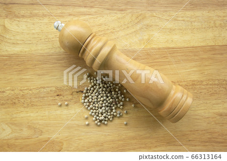 Wooden Pepper mill Wooden Pepper mill 66313164