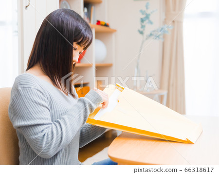 Women's copy space 4:3 66318617