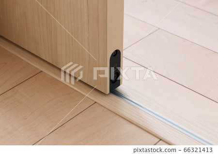 Barrier-free threshold 66321413