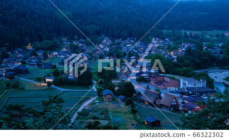 Shirakawa-go in early summer (before dawn) Shirakawa-go in early summer (before dawn) 66322302