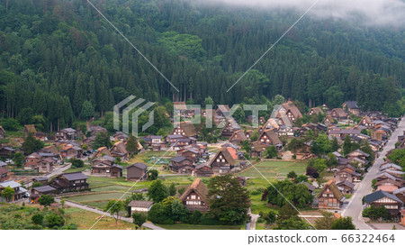 Shirakawa-go in early summer (before dawn) Shirakawa-go in early summer (before dawn) 66322464