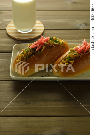 炒麵麵包 炒麵麵包 66322600
