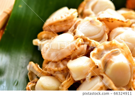 For heating scallops of thawed scallops 66324911