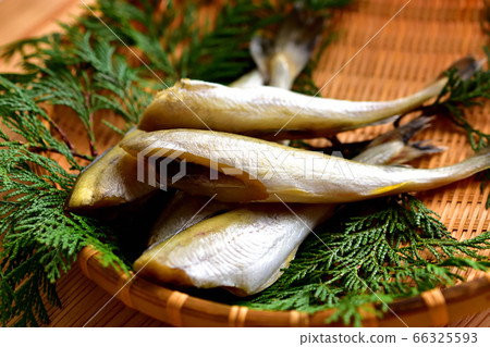 Raw dried komai Raw dried komai 66325593