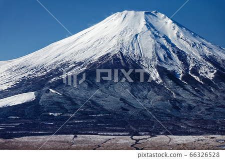 從山中湖和平尾山看到的富士山 從山中湖和平尾山看到的富士山 66326528