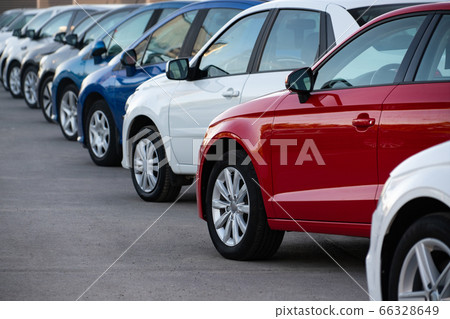 Used car sales  66328649