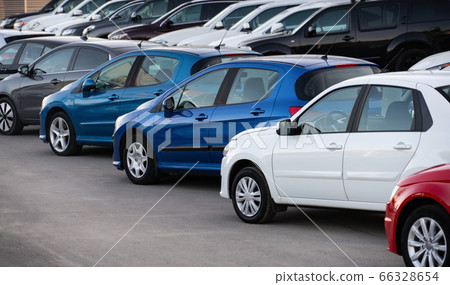 Used car sales  66328654