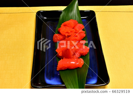 切成薄片的胡椒明太子 66329519