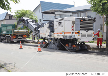 Road surface cutting machine for sharpening road asphalt Road surface cutting machine for sharpening road asphalt 66330103