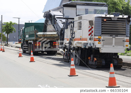 Road surface cutting machine for sharpening road asphalt Road surface cutting machine for sharpening road asphalt 66330104