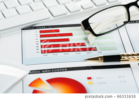 Preparing average sales report Preparing average sales report 66331638