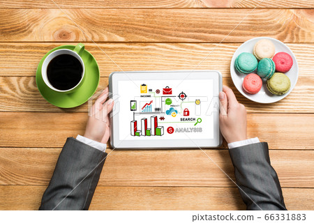 Businesswoman and her business notes Businesswoman and her business notes 66331883