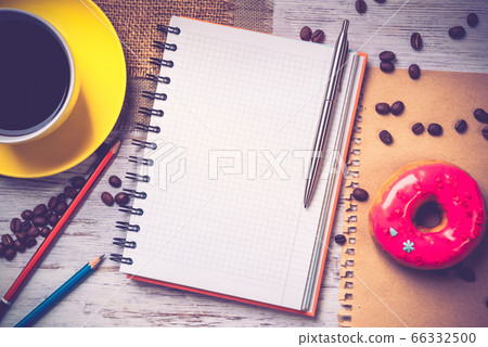 Coffee break with snack 66332500