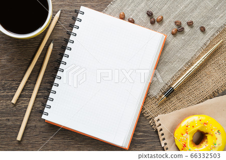 Coffee break with snack 66332503