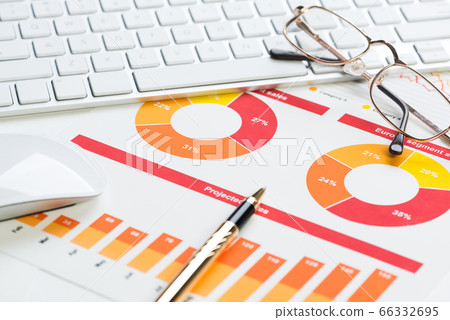 Preparing average sales report 66332695
