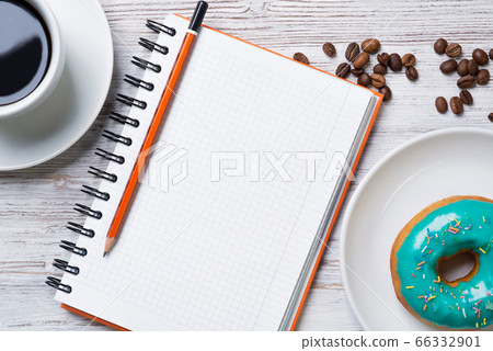 Coffee break with snack 66332901