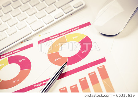 Preparing average sales report Preparing average sales report 66333639