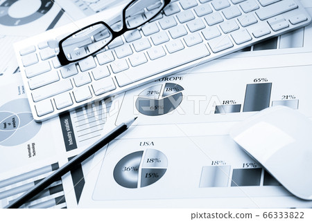 Preparing average sales report 66333822