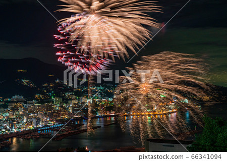 (Shizuoka Prefecture) Night view of Atami $ 1 million and sea fireworks 66341094