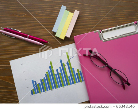 Business image · graph · binder · glasses · female 66348140