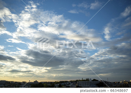 Evening sky before the rainy season 66348697