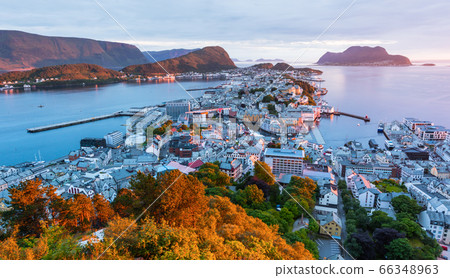 Colorful sunset in Alesund port town Colorful sunset in Alesund port town 66348963