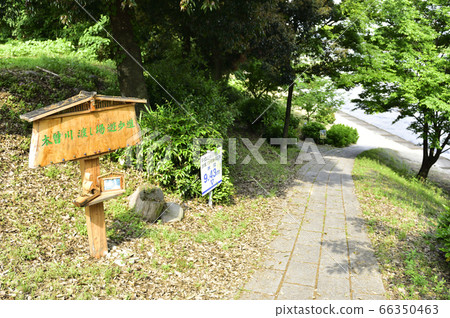 [岐阜縣可兒市]神宮姬路長廊（木川川通道長廊）入口處的告示牌 66350463