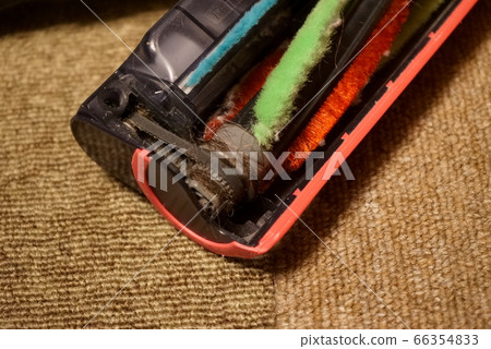 Vacuum cleaner head with tangled hair 66354833