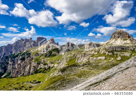 View from the three peaks of Lavaredo in the 66355080