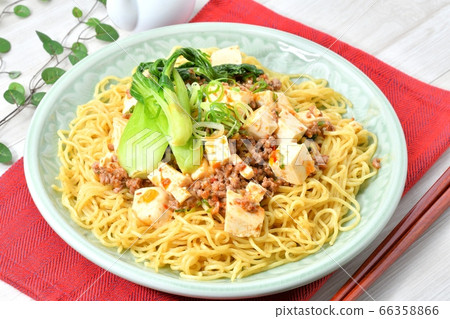 Original dishes such as Marbo Yakisoba, Mapo Yakisoba, and Mapo Yakisoba. Original dishes such as Marbo Yakisoba, Mapo Yakisoba, and Mapo Yakisoba. 66358866