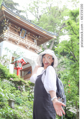 Travel Girl Enjoying Enoshima City, Fujisawa City, Kanagawa Prefecture Travel Girl 66359100