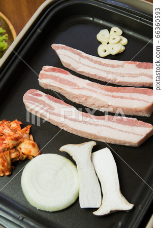 Korean food ~Samgyeopsal~ Korean food ~Samgyeopsal~ 66360593