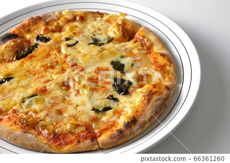Freshly baked crispy dough Margherita (white background) 66361260