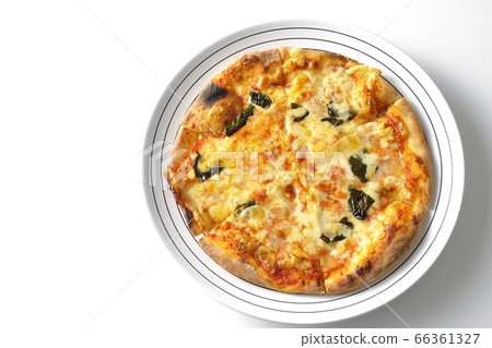 Freshly baked crispy dough margherita (white background, overhead view) 66361327