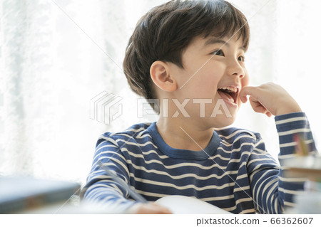 Lifestyle, Education 66362607