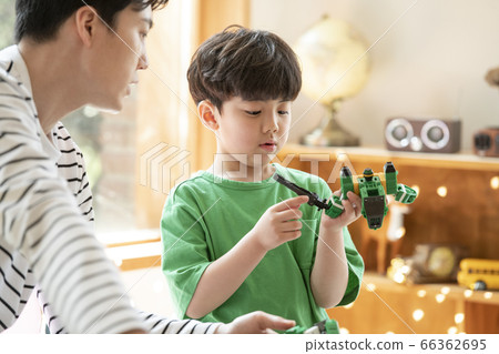 Lifestyle, parenting 66362695