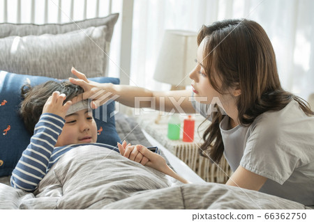 Lifestyle, parenting 66362750