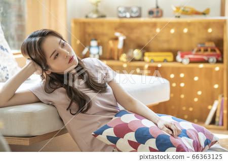 Lifestyle, parenting Lifestyle, parenting 66363125