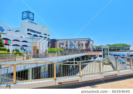 [山口縣]天氣晴朗的JR下關站 66364640