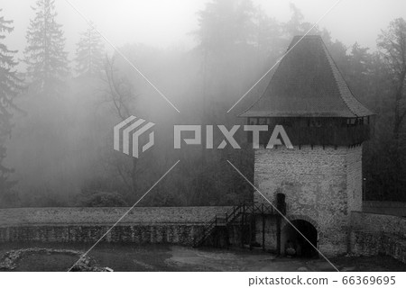 Rasnov Fortress 66369695