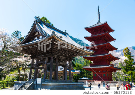 Minobu Mountain Kuonji Temple, Great Bell Tower and Five-storied Pagoda (Minobu Town, Minamikoma District, Yamanashi Prefecture) Spring 2020 66370158